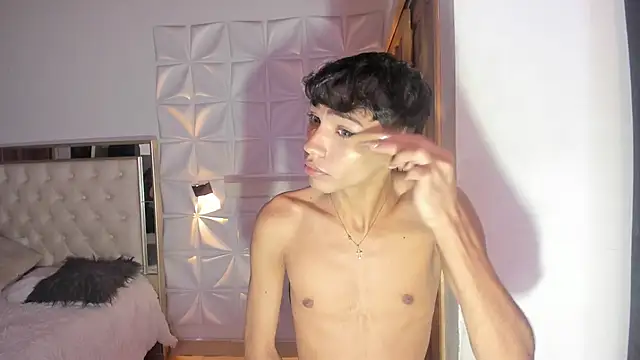 im sebaslopez online show from November 24, 11:44 am