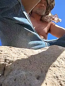 DatingProfile USA 43 str8 online show from March 8, 10:13 pm