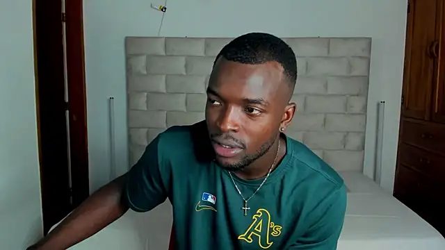 Dylan Taylor online show from February 9, 3:44 am