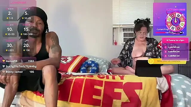 skarfosbabes69 online show from April 16, 1:05 am