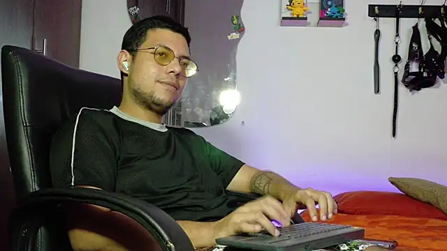 Nymphobuddies online show from January 19, 12:46 am