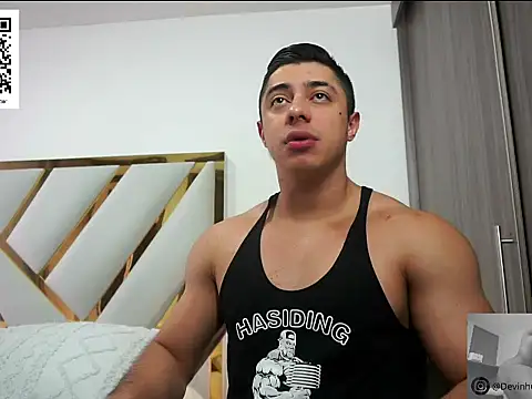 devin hunter1 online show from October 24, 1:24 pm