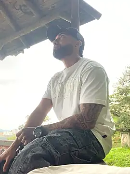 Sweet and caramel online show from January 31, 9:02 pm