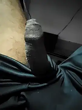 Snapshot of bananadick____ chatting on February 24, 4:15 pm bananadick     online show from February 24, 4:15 pm