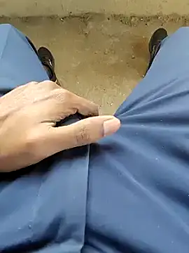 Snapshot of bananadick____ chatting on December 17, 8:45 am bananadick     online show from December 17, 8:45 am