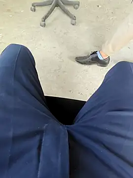 Snapshot of bananadick____ chatting on December 16, 8:31 am bananadick     online show from December 16, 8:31 am