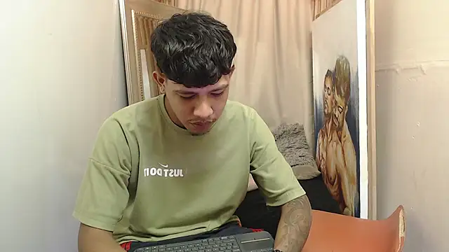 mr stiven  online show from November 27, 6:17 am