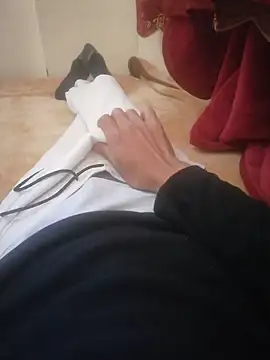 MamhounXx1 online show from January 1, 12:33 pm