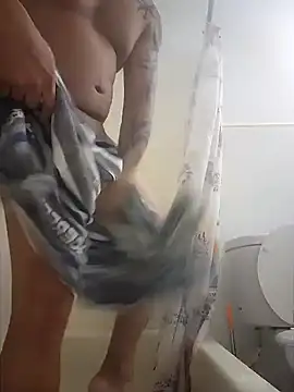 Latino2909 online show from December 19, 1:39 am