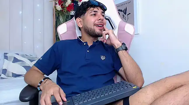 Samir bear online show from March 3, 12:32 pm