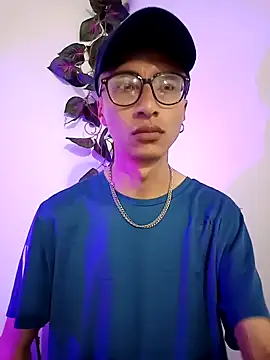 codysmith online show from January 18, 1:23 am