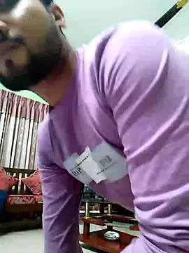 Snapshot of GildanK18 chatting on December 26, 5:51 pm GildanK18 online show from December 26, 5:51 pm