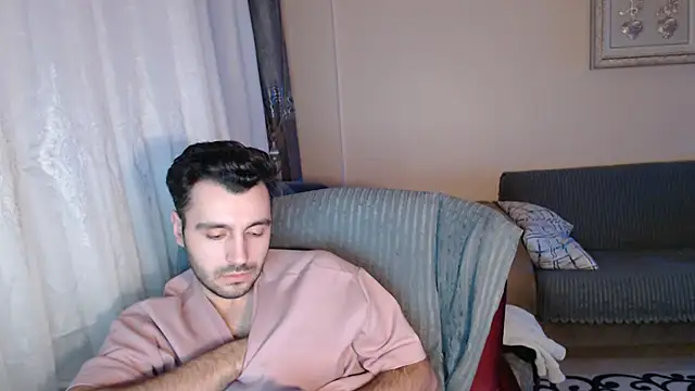 handsomeee04 online show from November 21, 11:48 pm