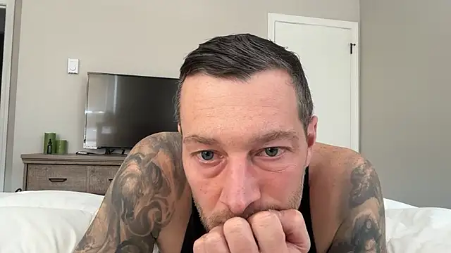 moon-boy online show from December 24, 6:17 pm