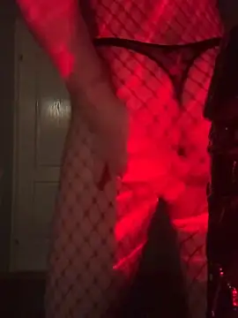 DiamondZar77038 online show from January 8, 9:01 pm