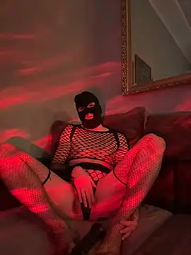 DiamondZar77038 online show from January 19, 7:15 pm