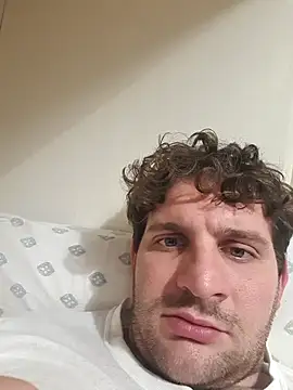 michemichemiche8 online show from November 16, 8:00 pm