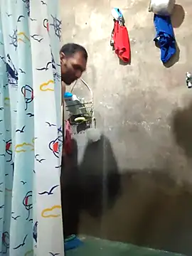 yaxom33 online show from April 18, 1:29 am