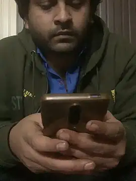 indihotguy online show from February 15, 5:50 pm