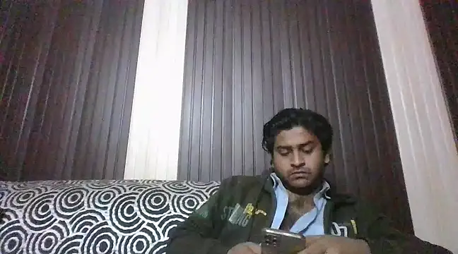 indihotguy online show from February 12, 5:26 pm