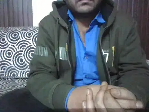 indihotguy online show from February 14, 6:40 pm