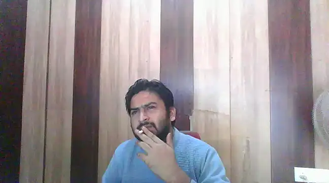 indihotguy online show from January 15, 7:15 am