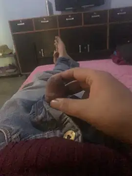 indihotguy online show from January 10, 7:35 am