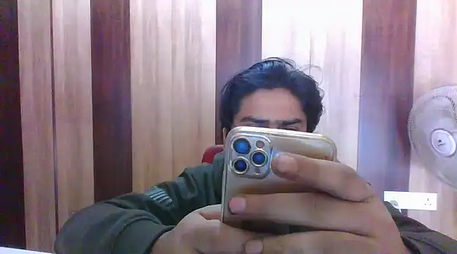 indihotguy online show from February 6, 7:56 am