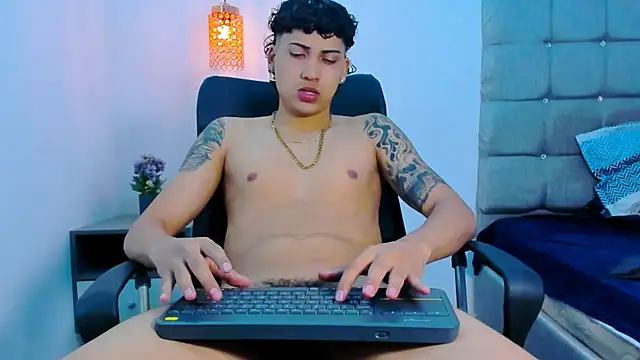 Br4ndxpimm online show from February 27, 4:28 pm