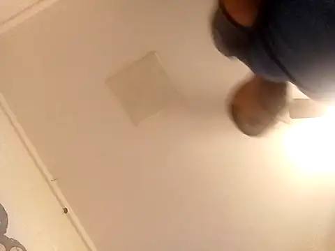 k1oudE online show from March 3, 11:55 pm