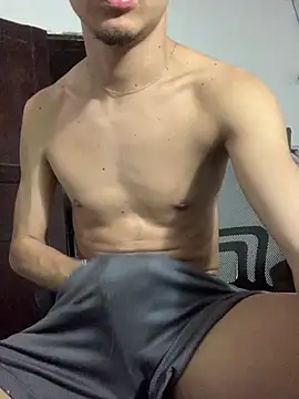 gabrielzinnnn085 online show from May 22, 4:28 am