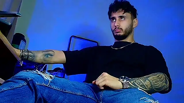 XanderCage99 online show from February 23, 9:49 pm