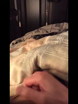 gamdschie49 online show from February 21, 9:43 pm