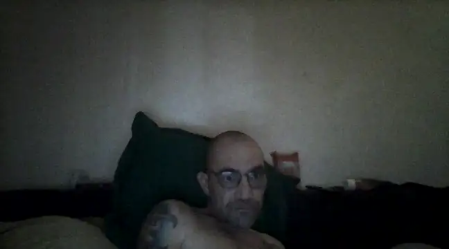 Snapshot of javierpasteur69 chatting on February 15, 7:49 am javierpasteur69 online show from February 15, 7:49 am