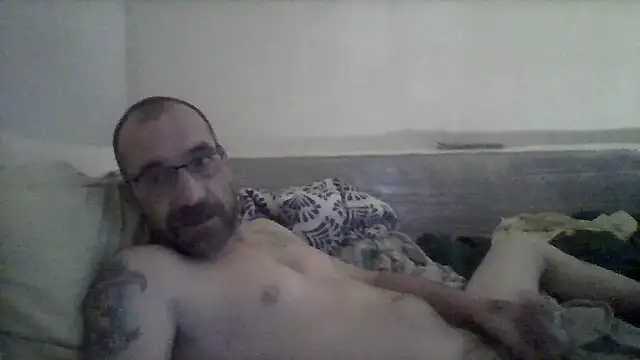 Snapshot of javierpasteur69 chatting on March 8, 10:39 am javierpasteur69 online show from March 8, 10:39 am