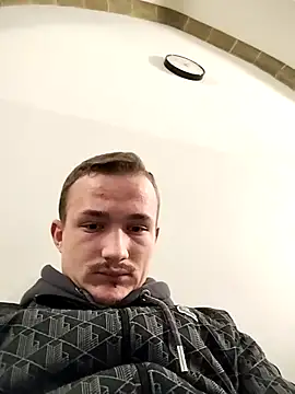 frankthefuck69 online show from February 18, 9:07 am