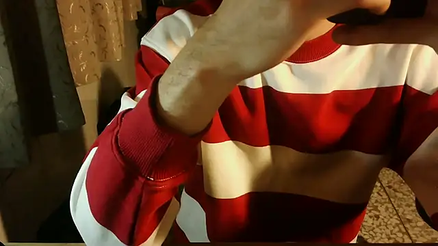 KYU890428 online show from February 7, 4:45 pm