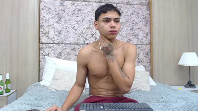 adam piarse01 online show from February 16, 12:08 am