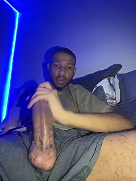 Mr8inch   online show from March 17, 7:58 pm