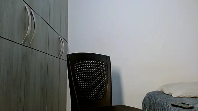 lonelydick2002 online show from October 29, 10:29 am