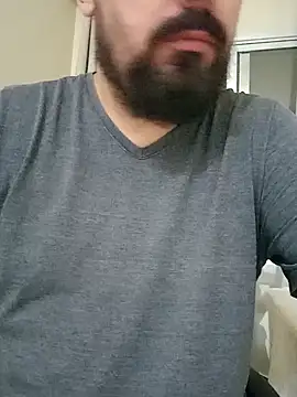 curtindo-muito82 online show from January 8, 1:00 am