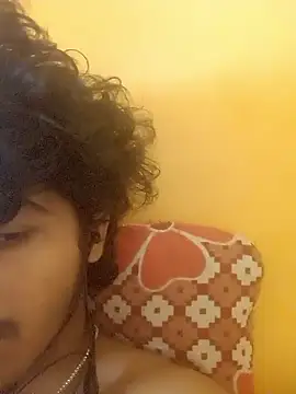 CosmicEmuu online show from March 15, 6:21 am