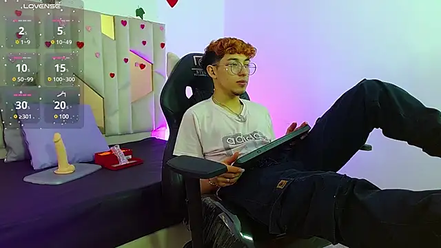 Axel tay online show from March 4, 3:22 am