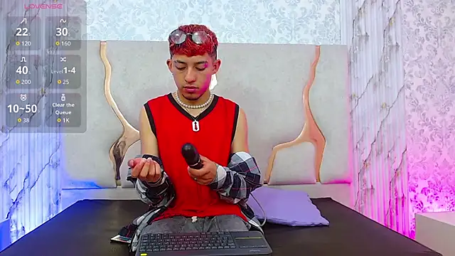 Axel tay online show from February 3, 12:43 pm