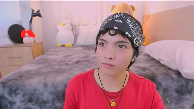 AllanYong18 online show from March 13, 3:08 pm