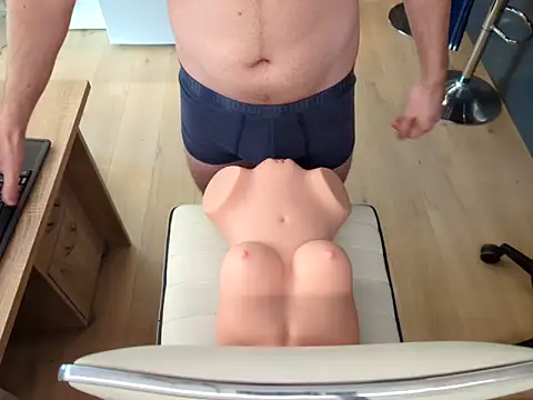 MacPlesure online show from January 14, 2:00 pm