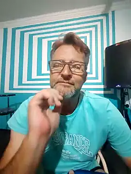 itsmeyes69 online show from February 5, 9:18 pm