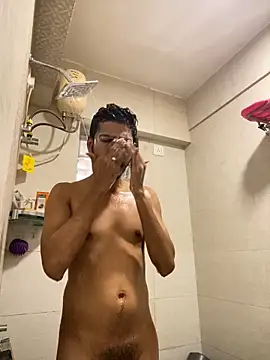 Snapshot of cute_modell chatting on February 9, 9:47 am cute modell online show from February 9, 9:47 am