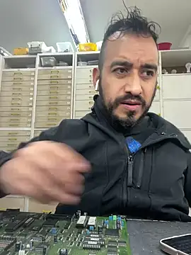 leonardohot1987 online show from March 12, 7:38 pm