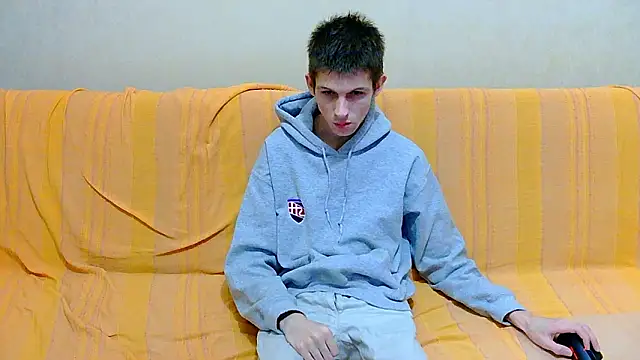 Lester Broo online show from February 19, 8:27 pm